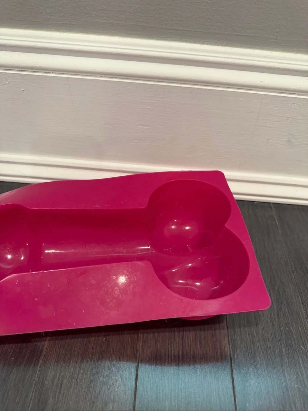NWOT Magenta Bachelorette Party Dirty Silicone Prank Gag Cake Mold